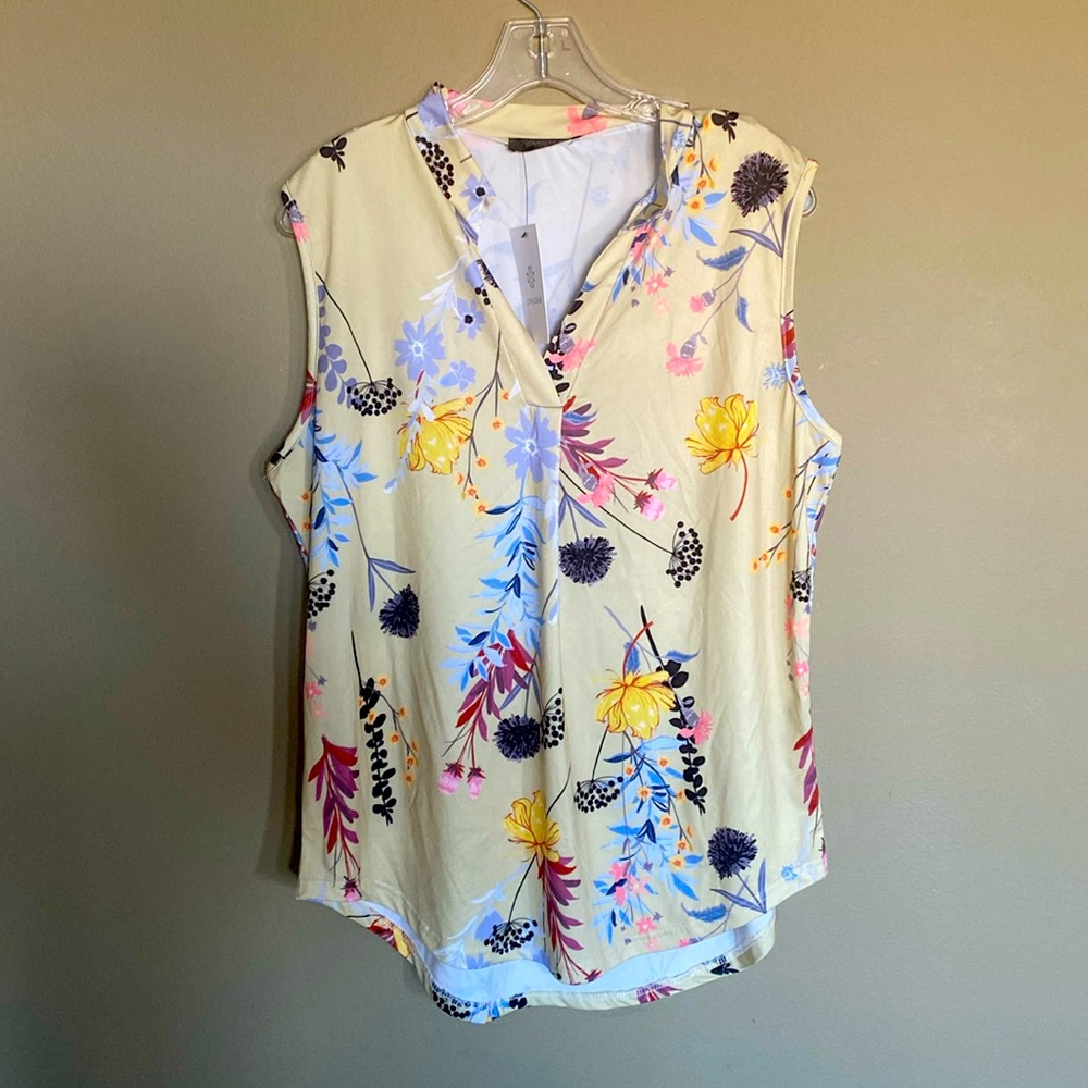 🆕LOVE U DEAR- Sleeveless Floral Blouse- Sz XL
